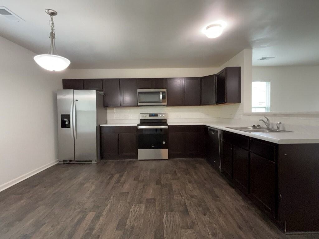 114 Rockingham Way - Photo 6 of 29