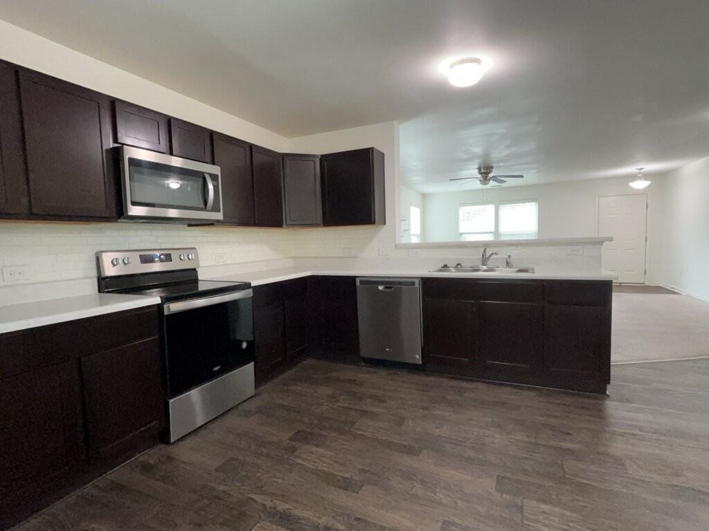 114 Rockingham Way - Photo 7 of 29