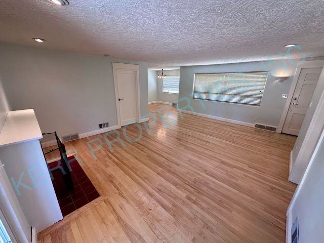 15418 Se Meadowlark Ln - Photo 3 of 19