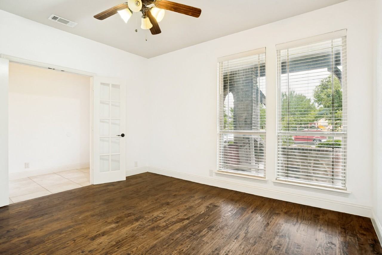1204 E Shawnee Dr - Photo 5 of 26