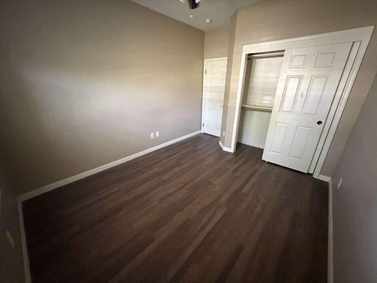 10903 Corbett Canyon Dr - Photo 3 of 14