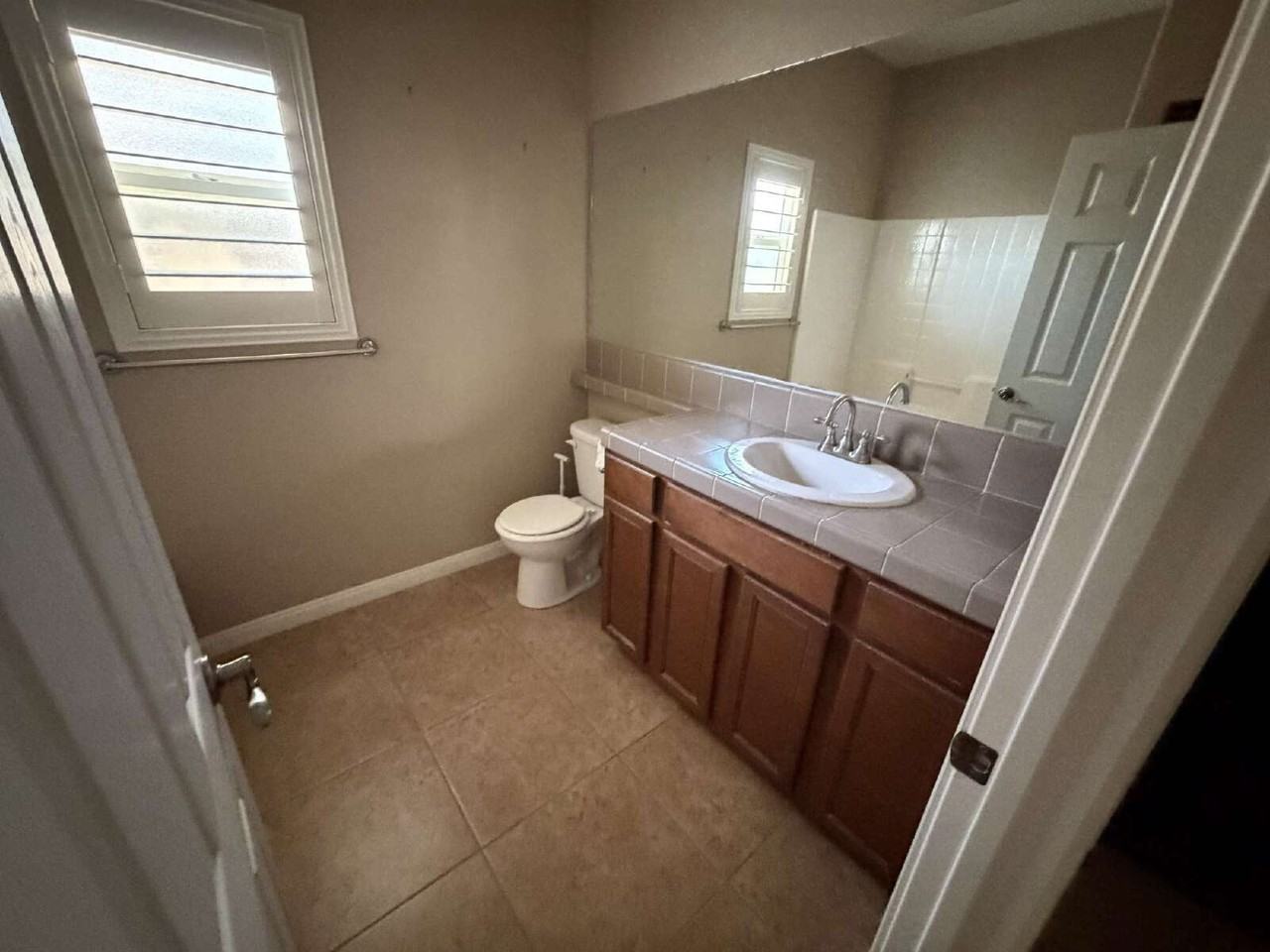 10903 Corbett Canyon Dr - Photo 4 of 14