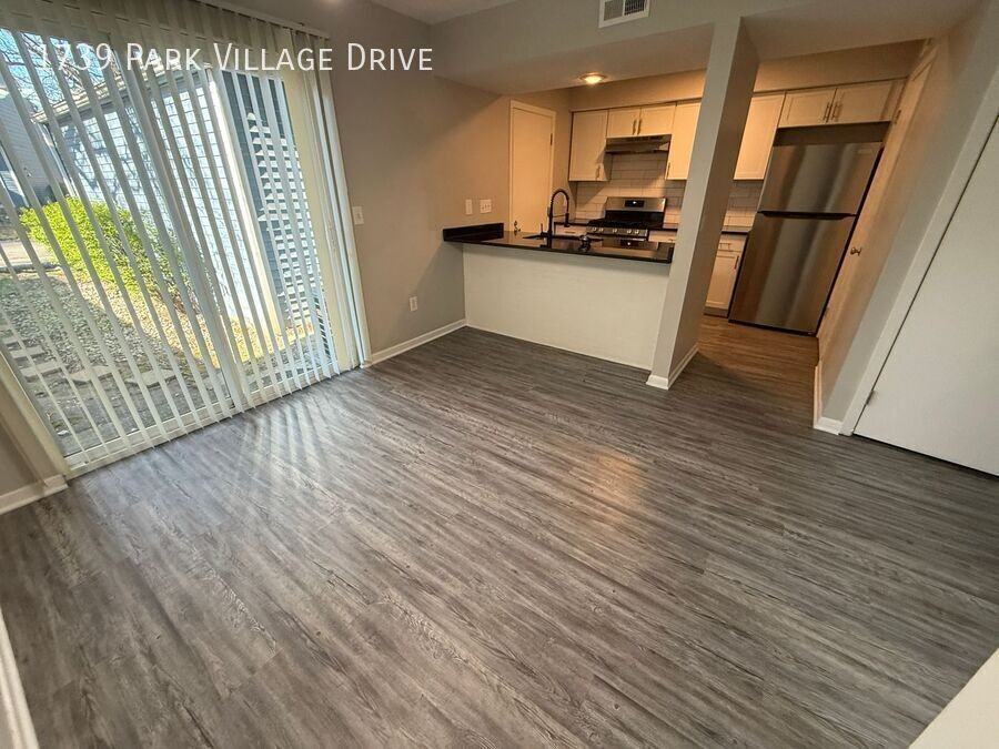 1739 Park Village Dr - Photo 7 of 31