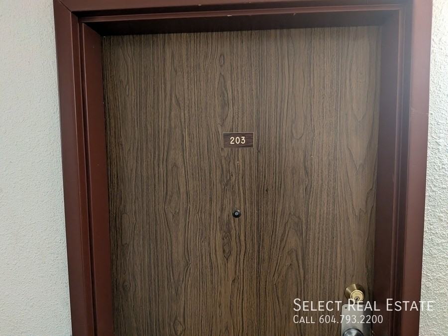 45749 Spadina Ave #203 - Photo 3 of 13