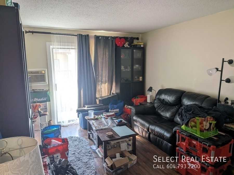 45749 Spadina Ave #203 - Photo 5 of 13