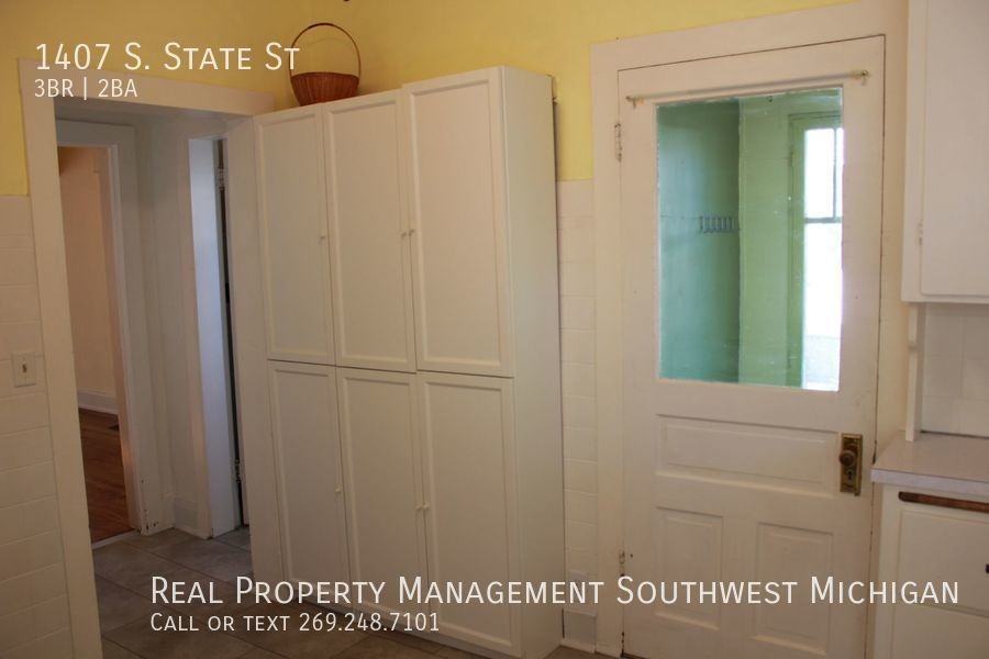 1407 S State St - Photo 7 of 18