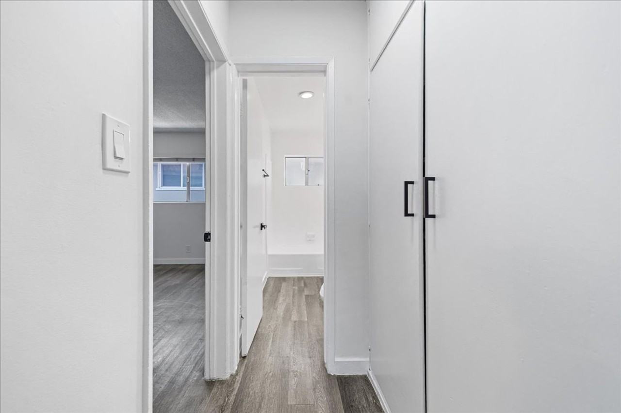 1626 Pine Ave #J - Photo 6 of 15