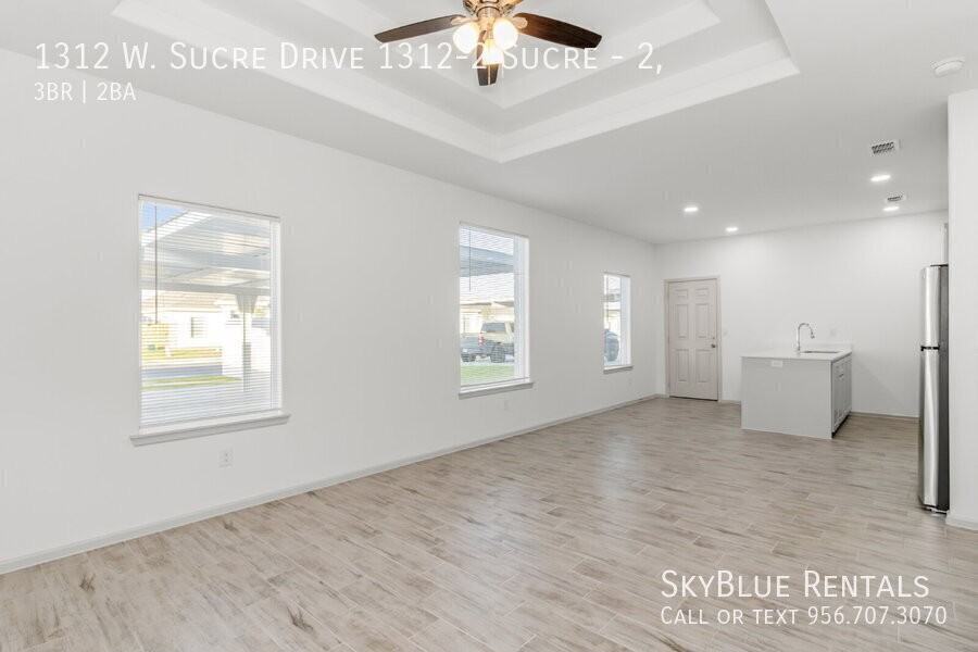 1312 W Sucre Dr #2 - Photo 3 of 12