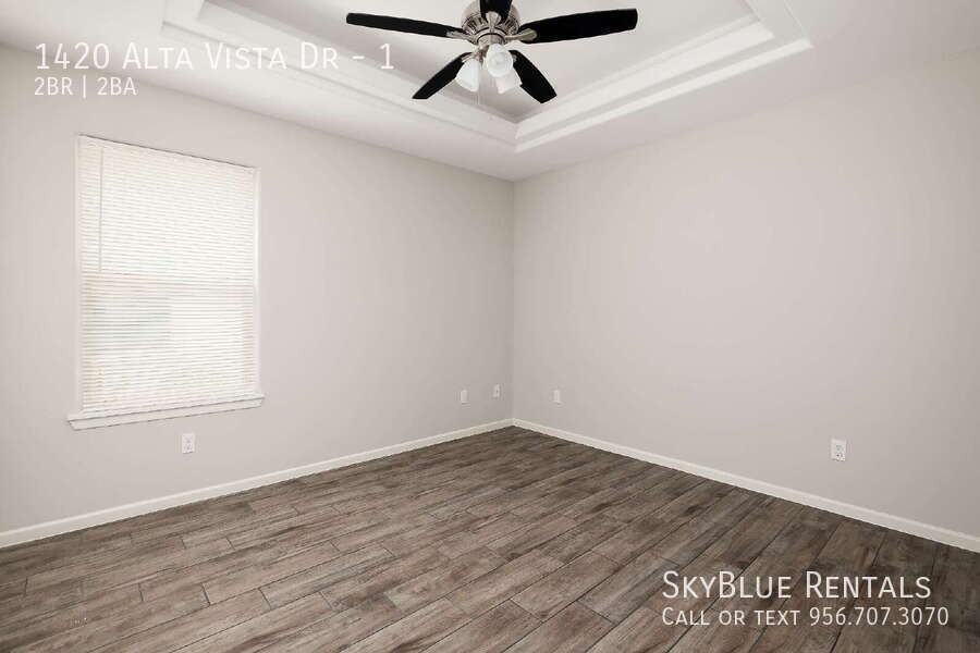 1420 Alta Vista Dr #1 - Photo 5 of 9