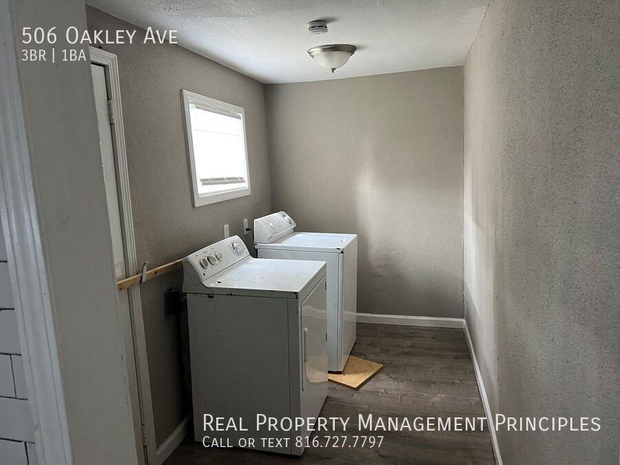 506 Oakley Ave - Photo 7 of 12