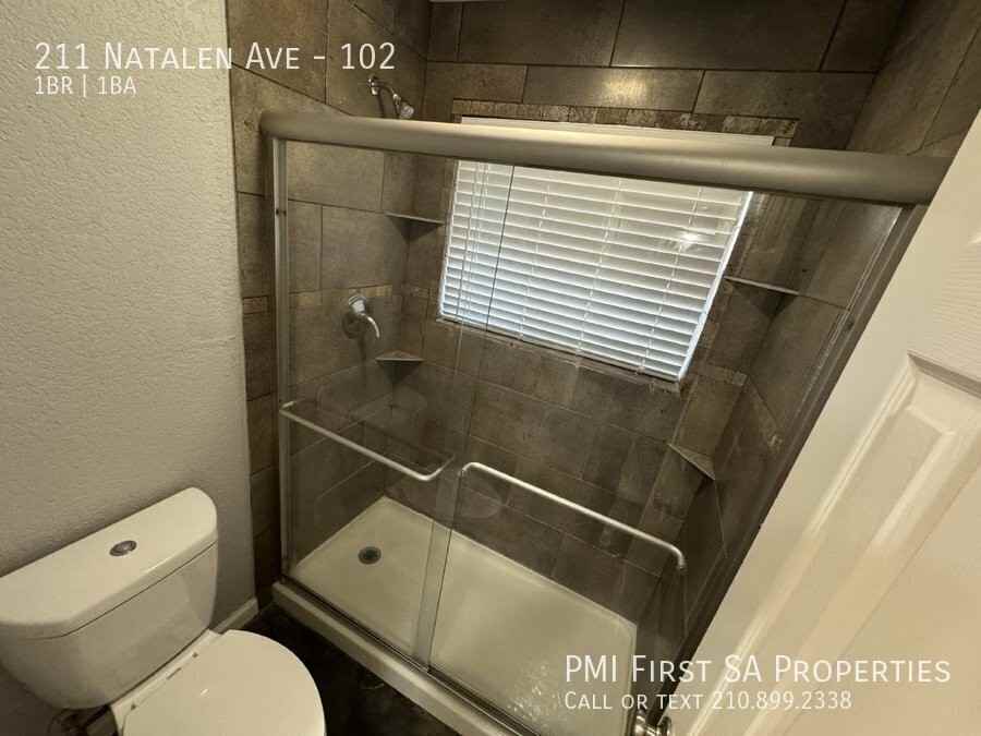 211 Natalen Ave #102 - Photo 5 of 7