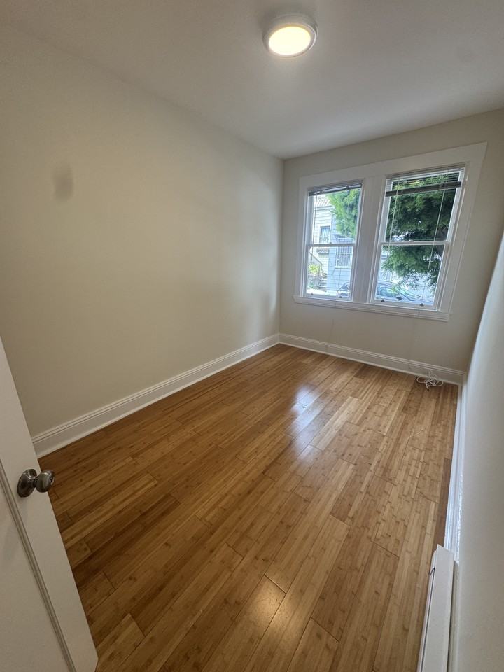 45 Pearl St #45 - Photo 3 of 9