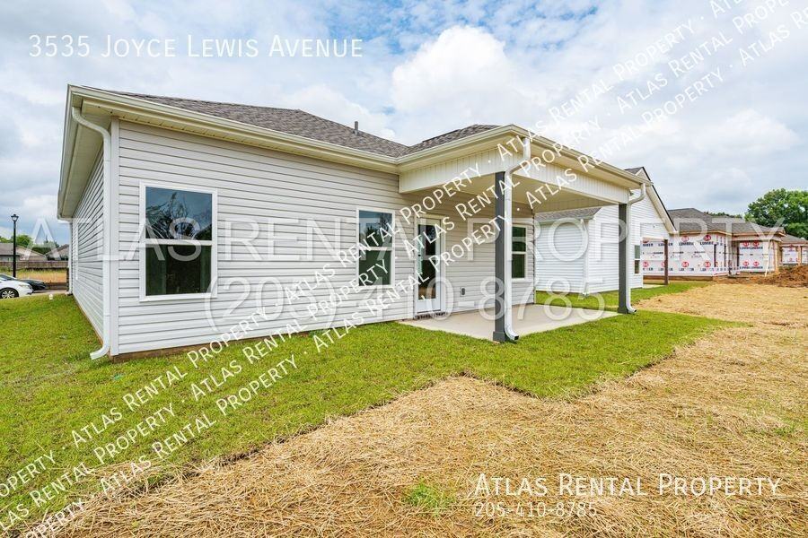 3535 Joyce Lewis Ave - Photo 3 of 30