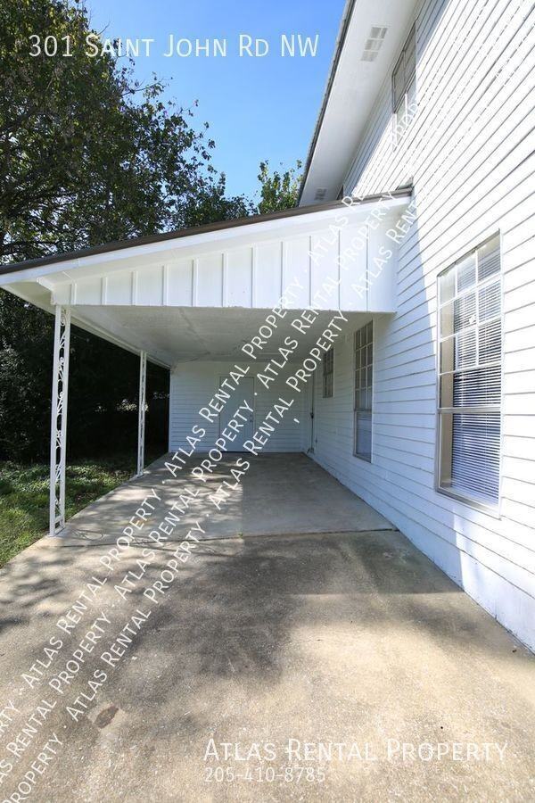 301 Saint John Rd Nw - Photo 3 of 18