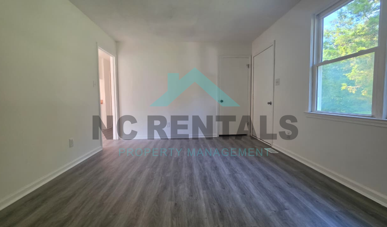 717 Gun Club Rd - Photo 5 of 38