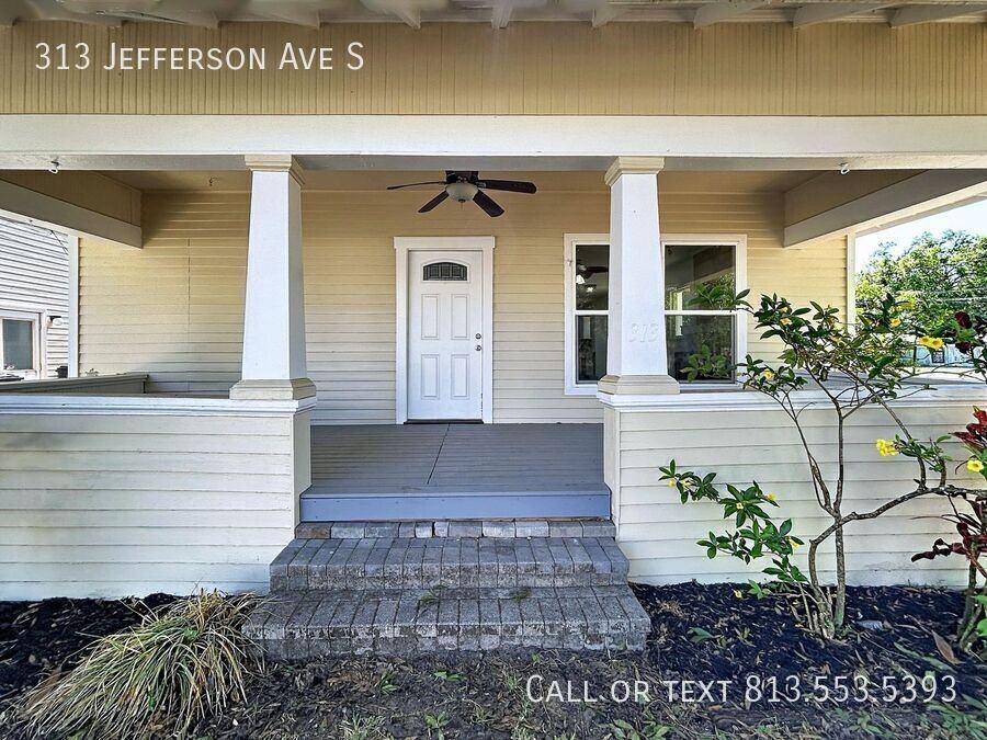 313 Jefferson Ave S - Photo 4 of 31