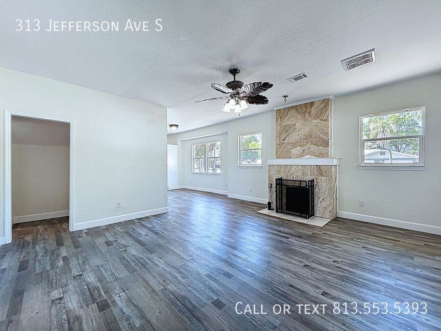 313 Jefferson Ave S - Photo 7 of 31