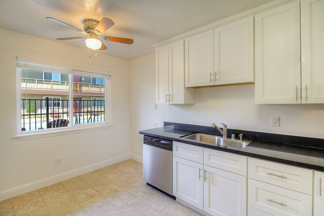 6221 Montecito Blvd #16 - Photo 4 of 20