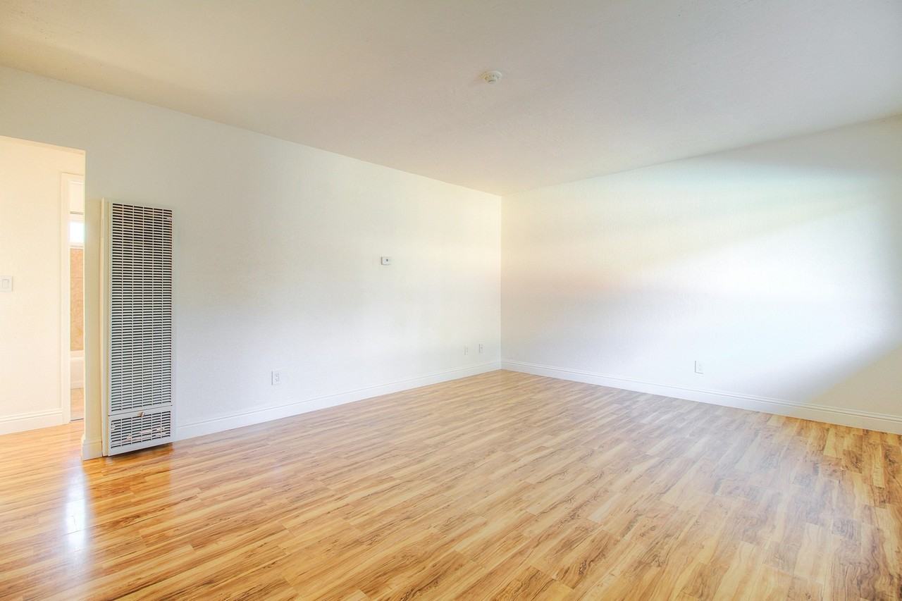 6221 Montecito Blvd #16 - Photo 6 of 20