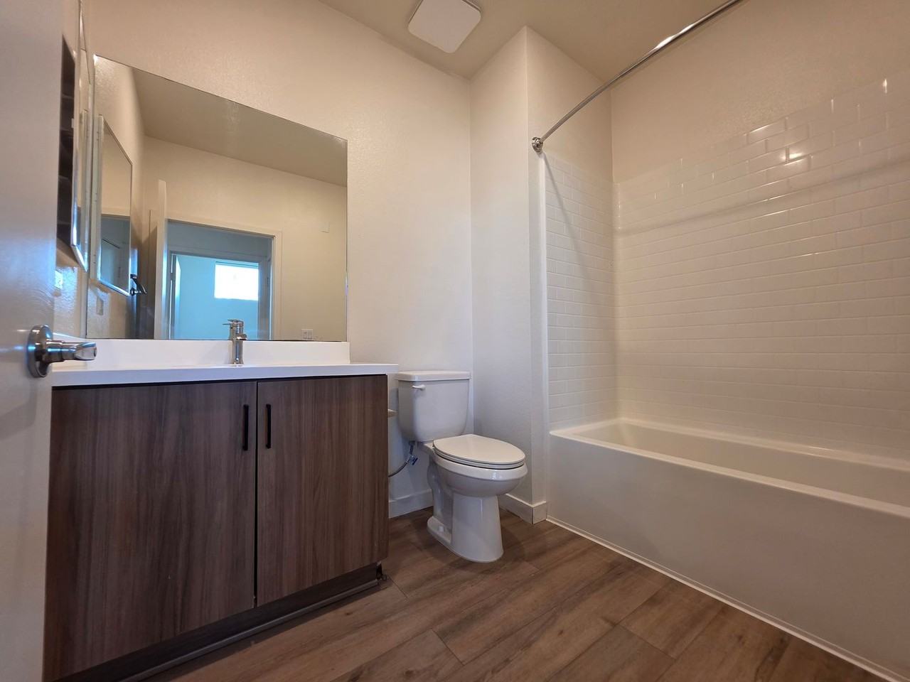 611 Highland - Photo 7 of 17