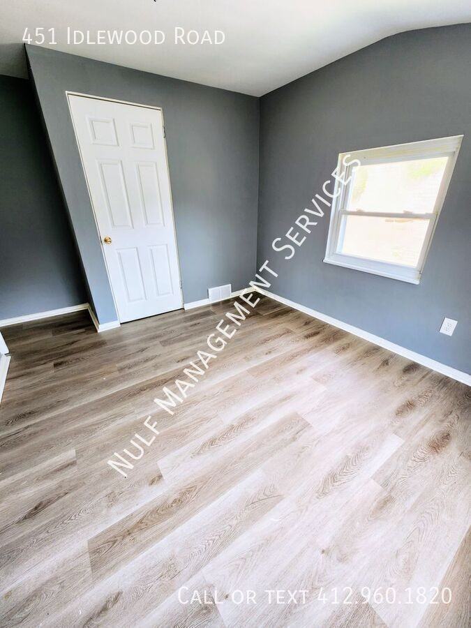 451 Idlewood Rd - Photo 6 of 9