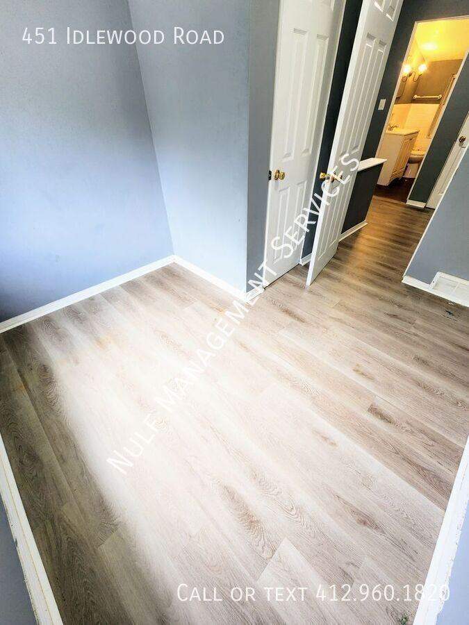 451 Idlewood Rd - Photo 7 of 9