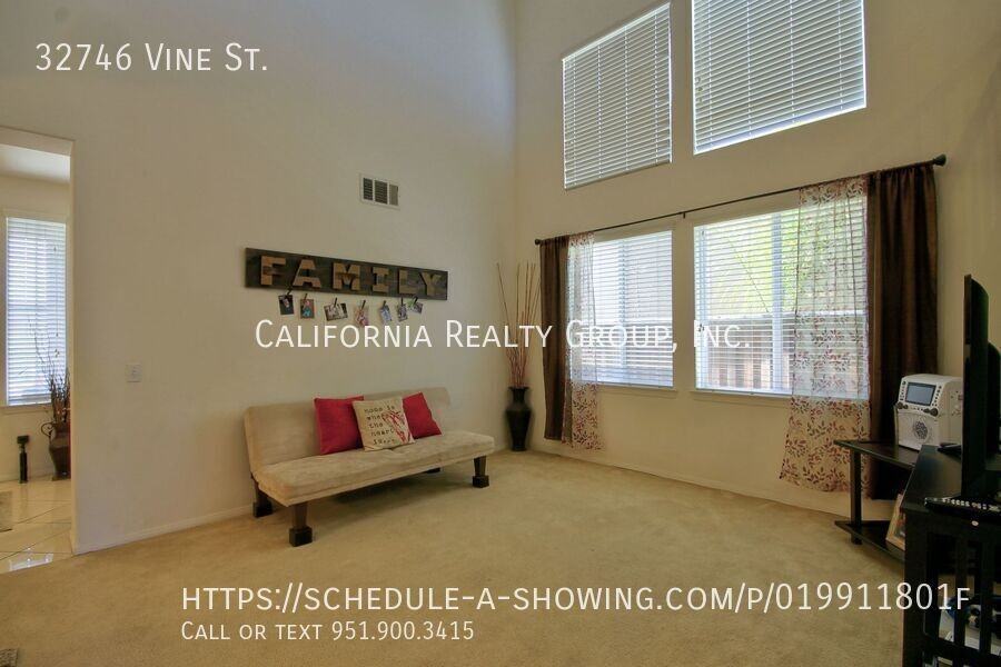 32746 Vine St - Photo 3 of 30