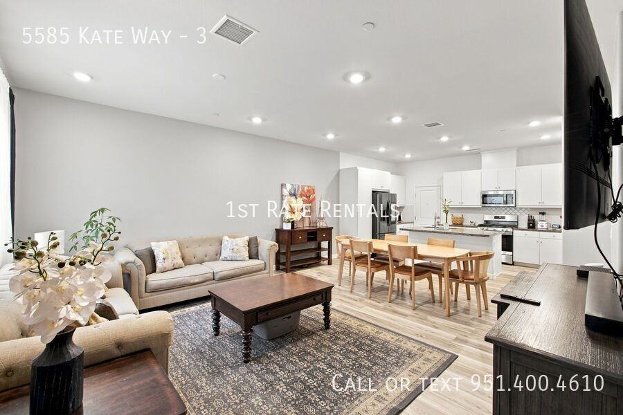 5585 Kate Way #3 - Photo 3 of 20