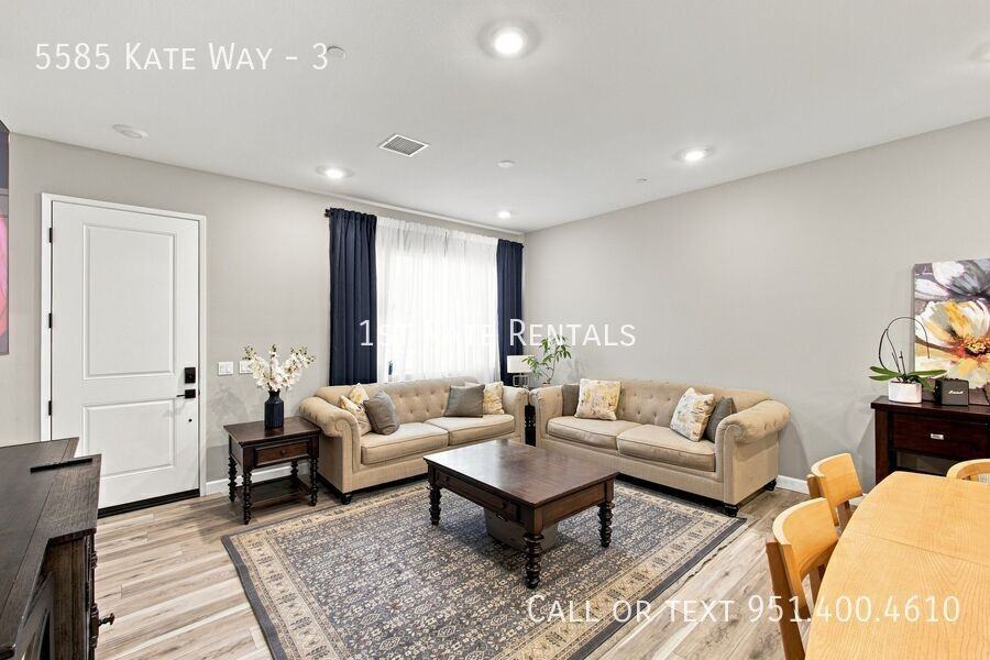 5585 Kate Way #3 - Photo 4 of 20