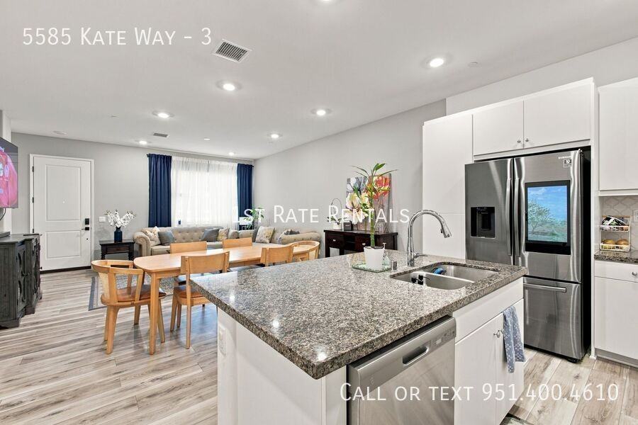 5585 Kate Way #3 - Photo 6 of 20