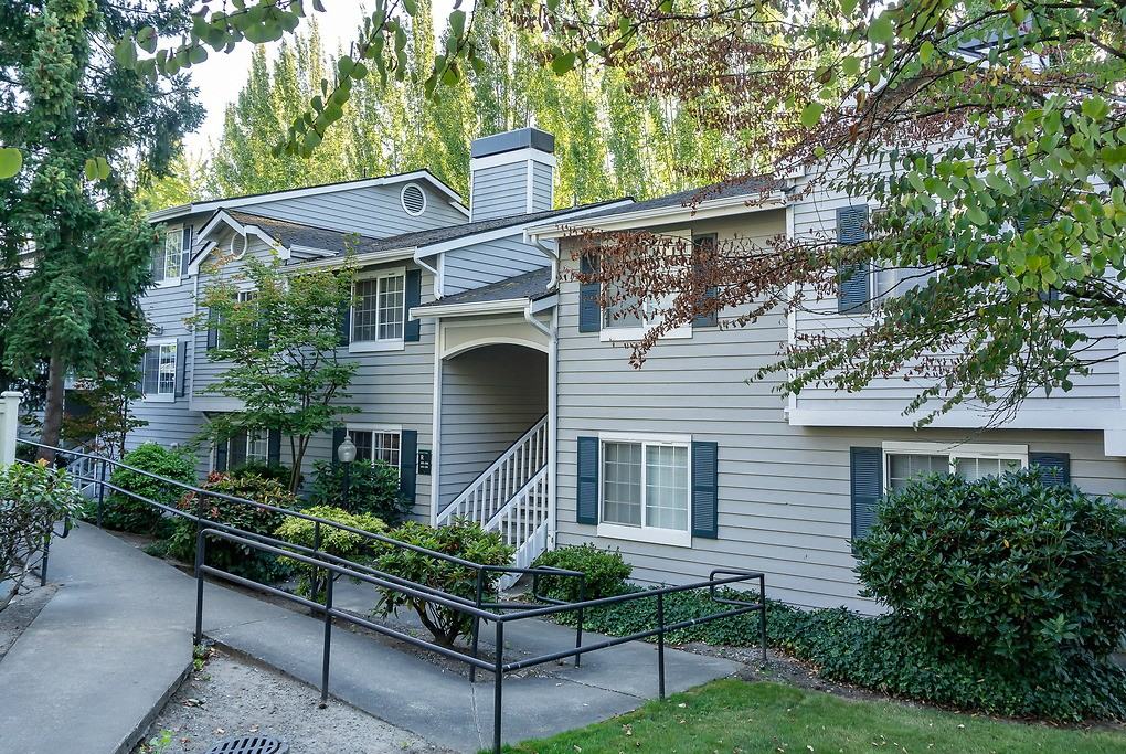 Evergreen Heights - Photo 6 of 33