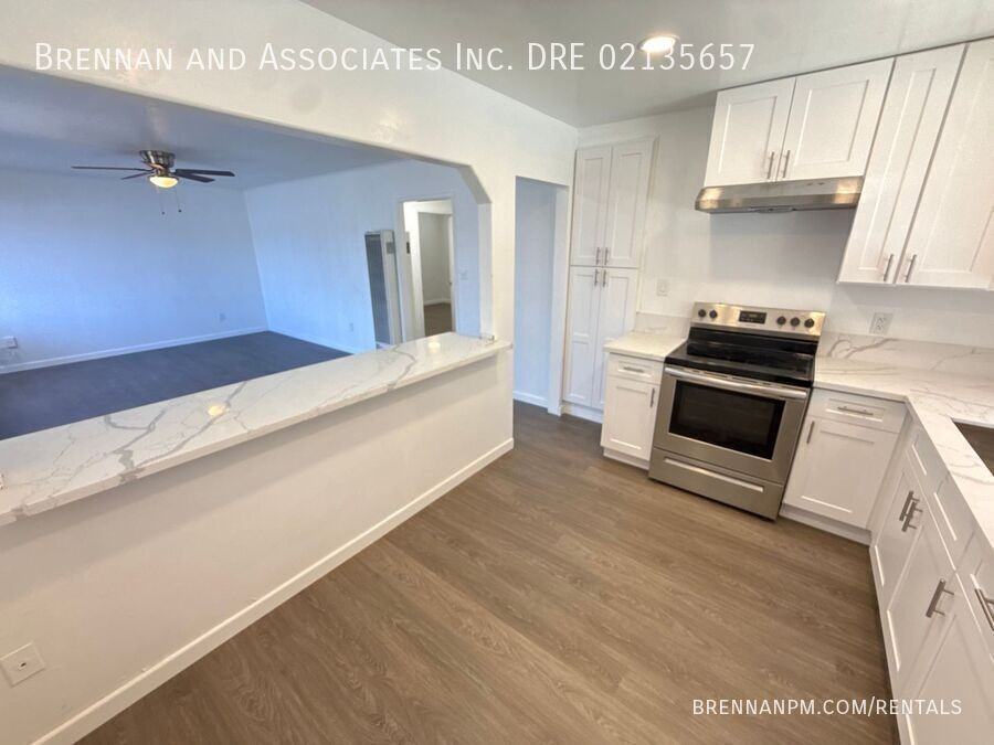 288 1/2 5th Ave - Photo 6 of 16