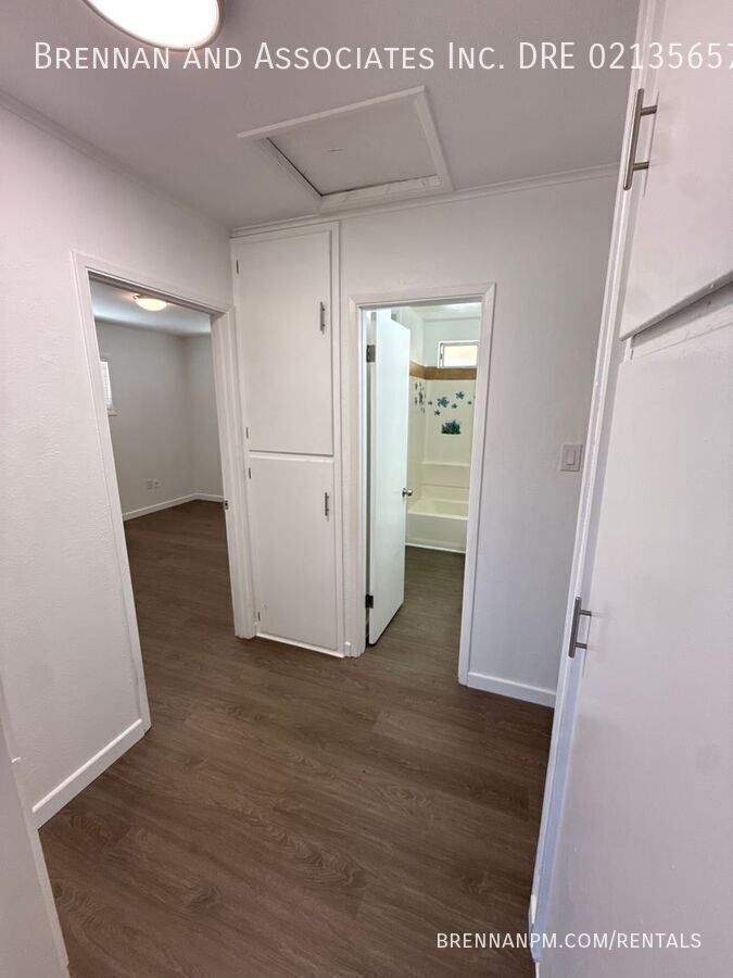 288 1/2 5th Ave - Photo 7 of 16