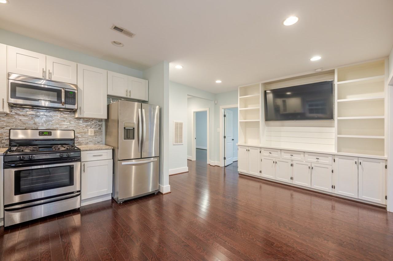 5056 B St Se - Photo 4 of 27