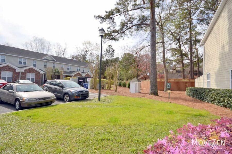 955 Downey Branch Ln - Photo 4 of 35