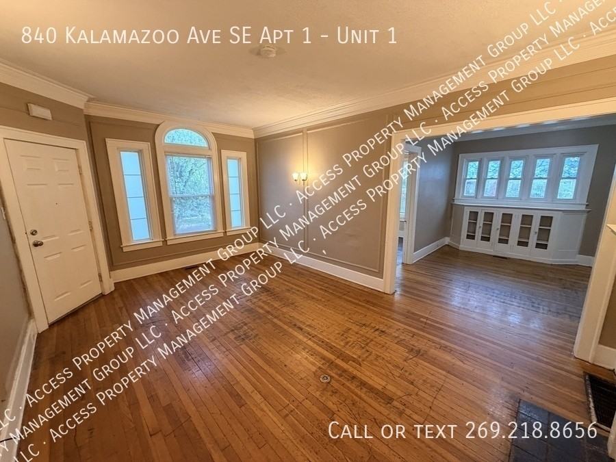 840 Kalamazoo Ave Se Apt 1 #1 - Photo 4 of 27