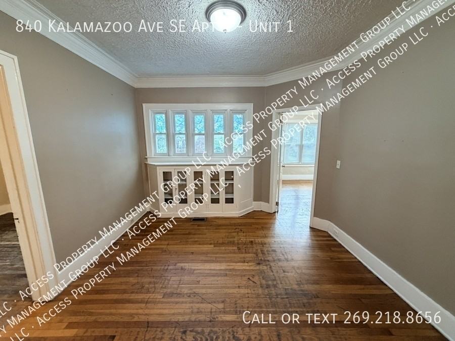 840 Kalamazoo Ave Se Apt 1 #1 - Photo 6 of 27