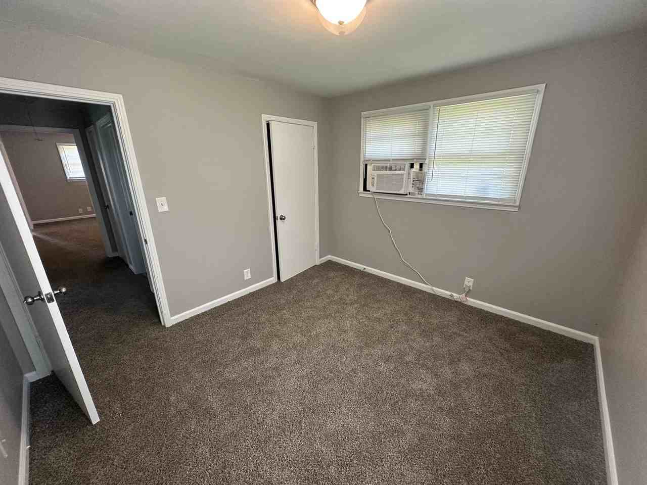9 Welch St - Photo 7 of 16