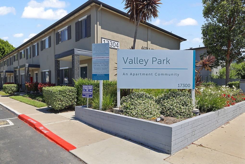 Valley Park - Photo 2 of 33