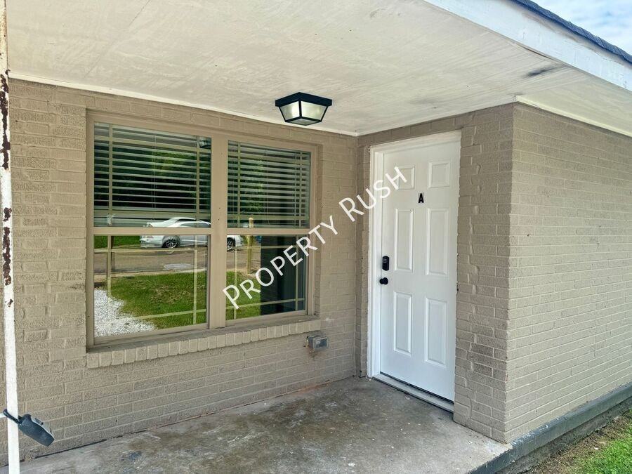 1718 Portland St #A - Photo 5 of 24