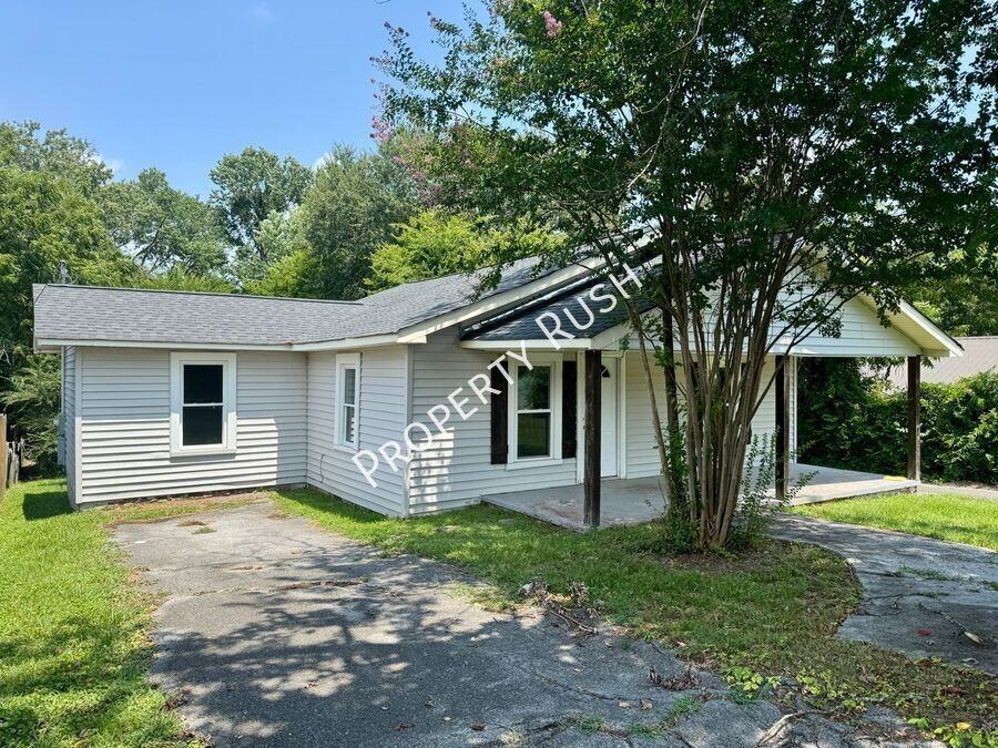 106 Champion Rd - Photo 3 of 26