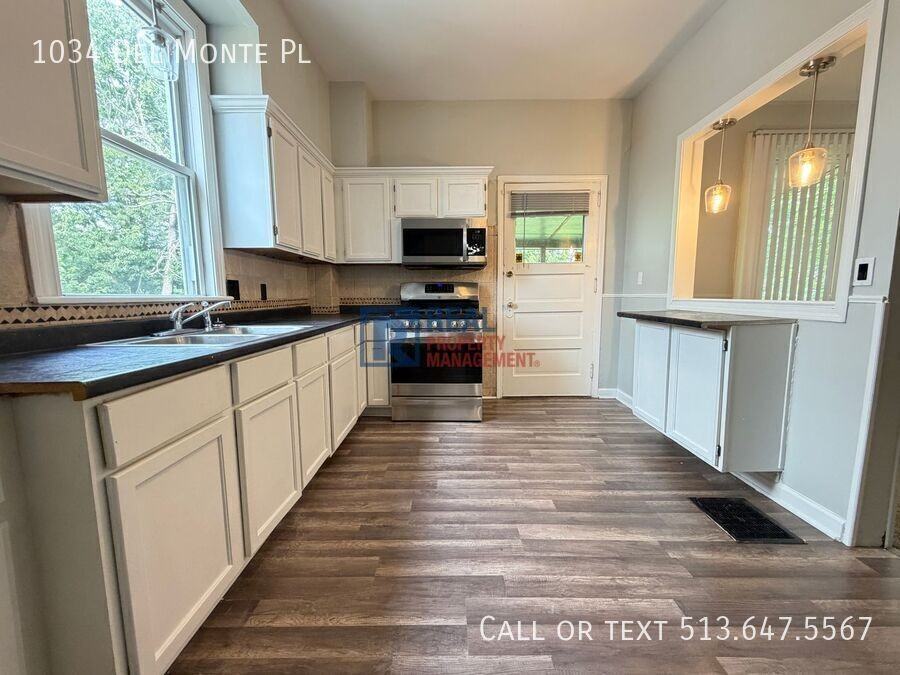 1034 Del Monte Pl - Photo 2 of 19