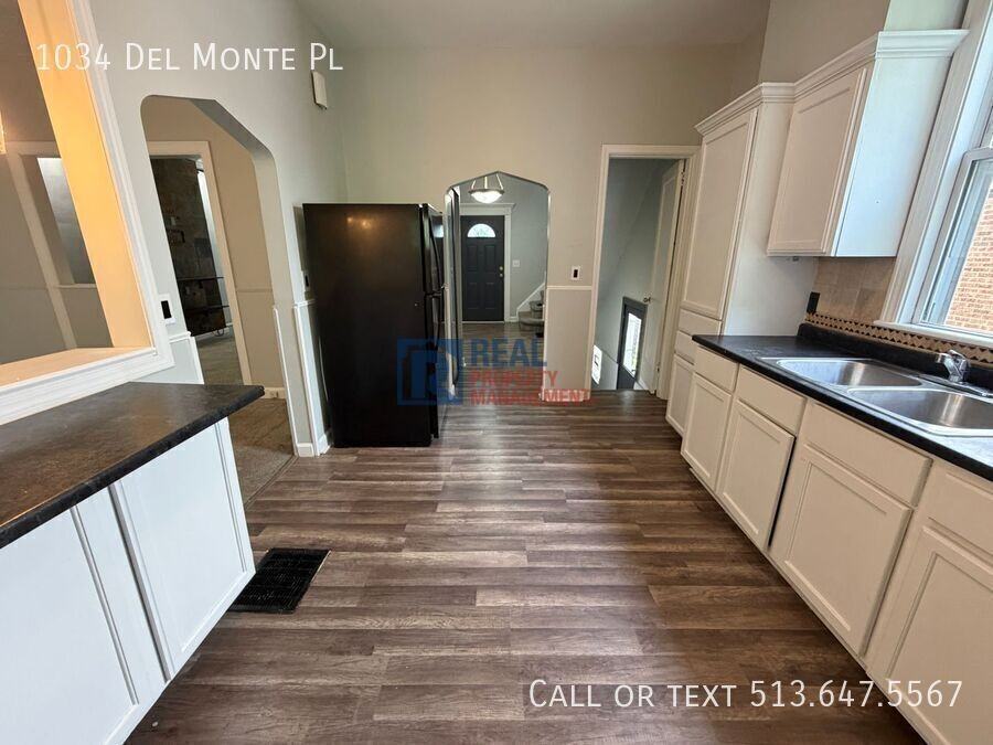 1034 Del Monte Pl - Photo 4 of 19