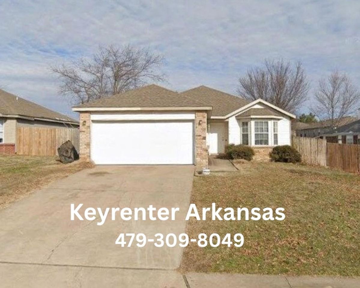 2580 Lakeside Ave