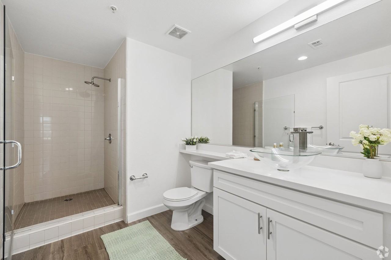 3400 Cahuenga Blvd Los Angeles, CA 90068 - Photo 6 of 12