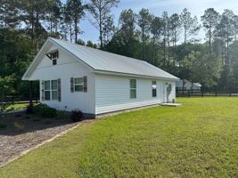 featured image of 467 Pine St
