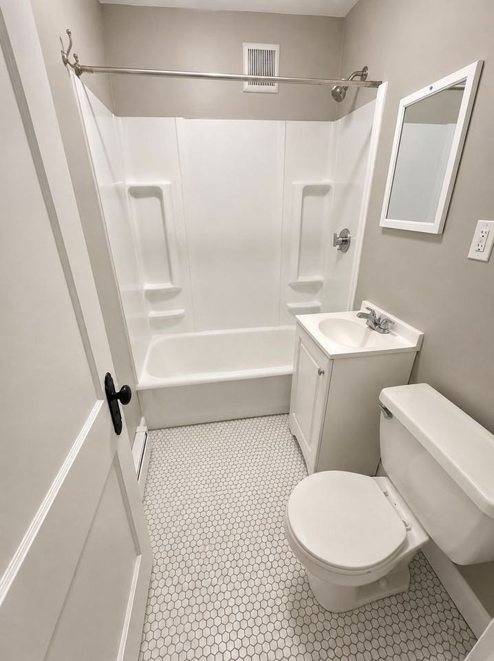 192 Washington St #308 - Photo 2 of 4