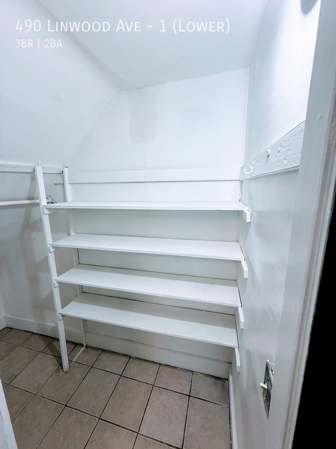 490 Linwood Ave #1LOWER - Photo 4 of 10