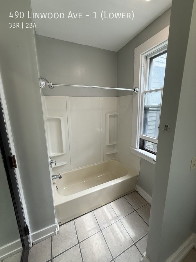 490 Linwood Ave #1LOWER - Photo 6 of 10