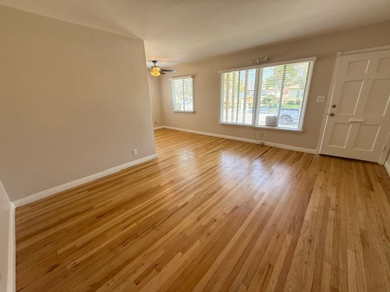 6008 Greenmeadow Rd - Photo 4 of 26
